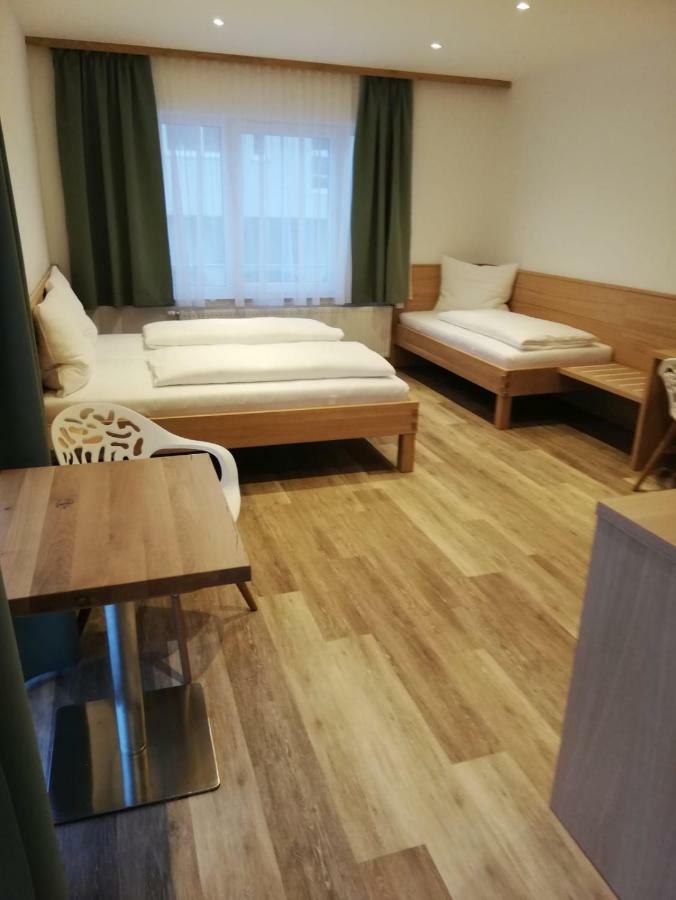Bed & Breakfast Floeckner 3*